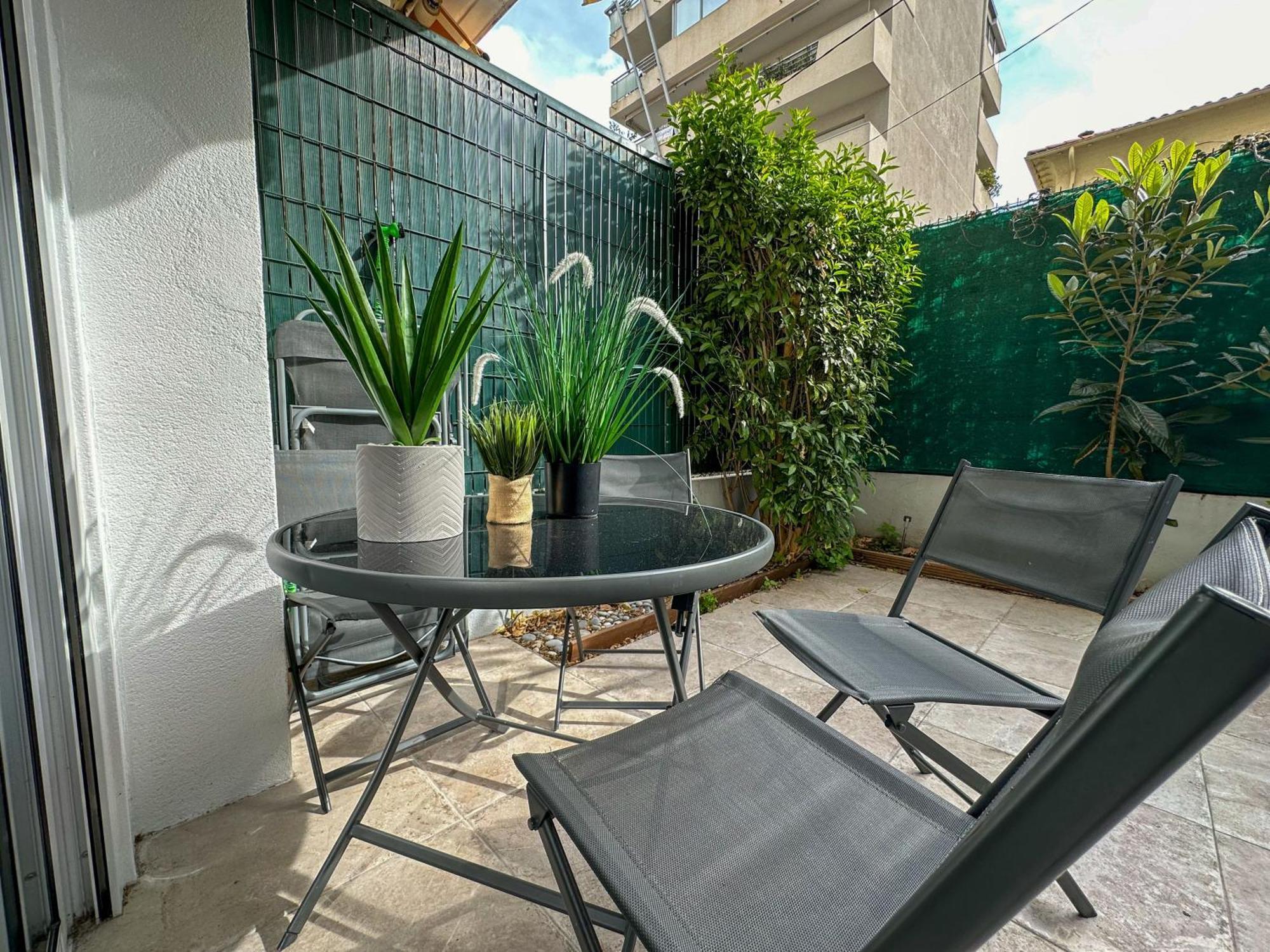Cosy Madrid, Appartement Proche De La Mer 戛纳 外观 照片